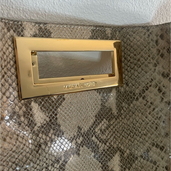 Michael Kors large snakeskin Berkeley clutch - Picture 2 of 9
